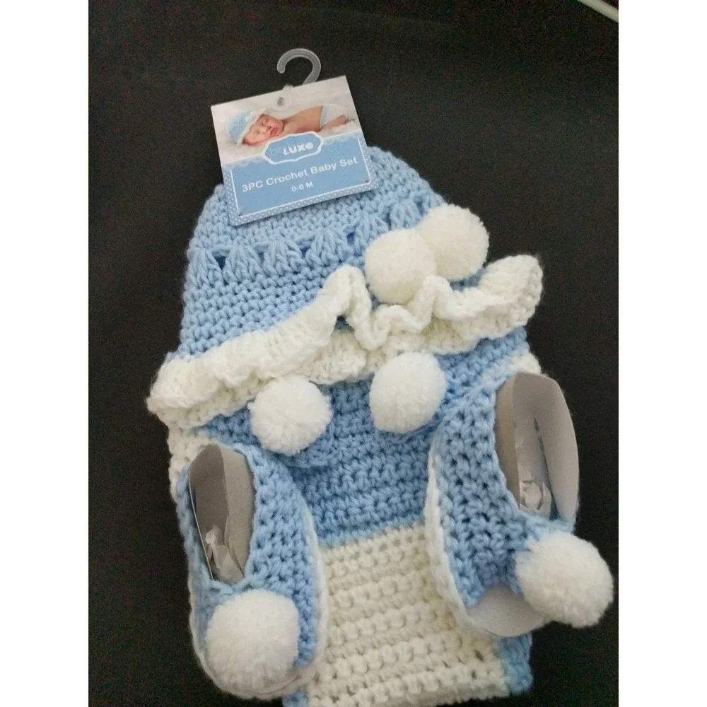 Crochet Diaper cover hat booties 3 piece set photo prop 0-6 months
